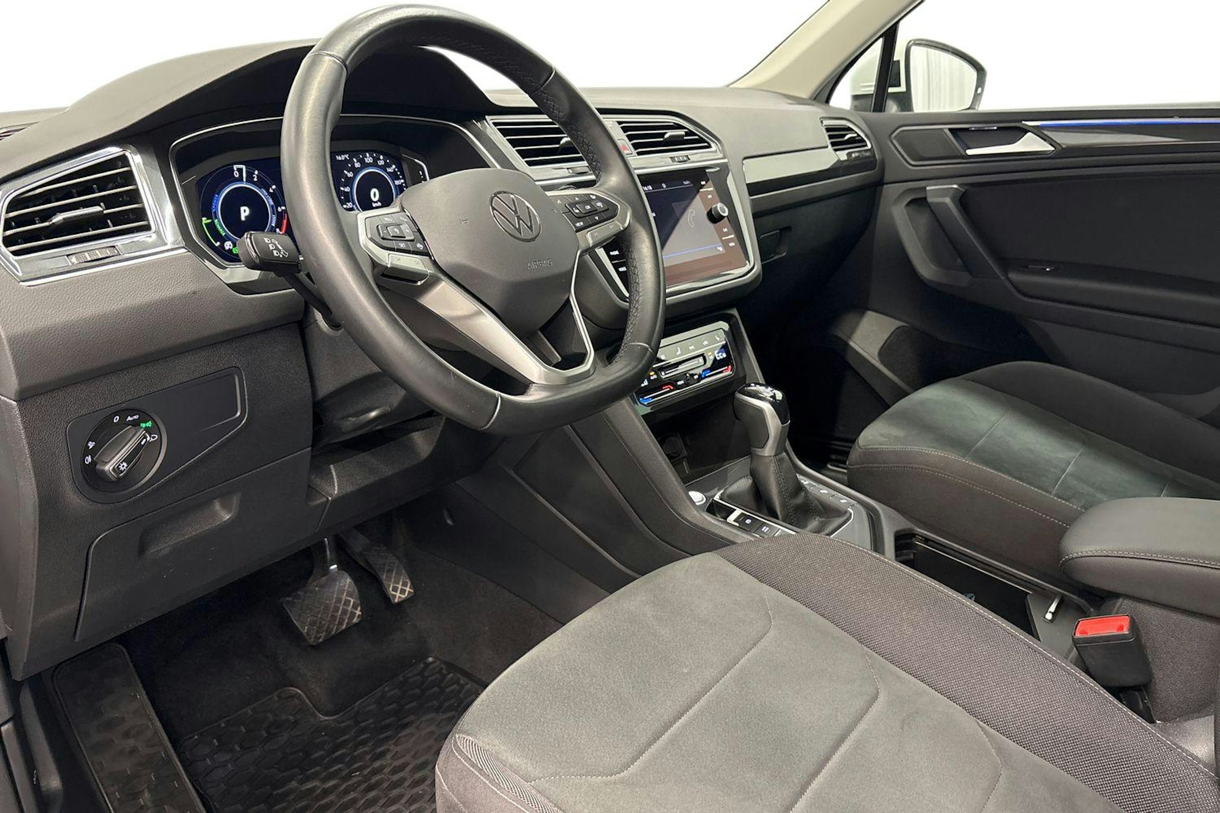 valkoinen Volkswagen Tiguan 2022 kuva 7.