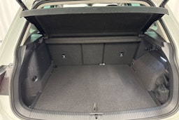 valkoinen Volkswagen Tiguan 2022 kuva 15.