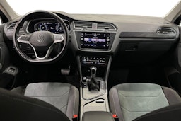 musta Volkswagen Tiguan 2022 kuva 9.