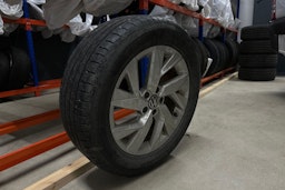 musta Volkswagen Tiguan 2022 kuva 13.