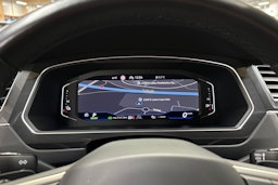 musta Volkswagen Tiguan 2022 kuva 22.