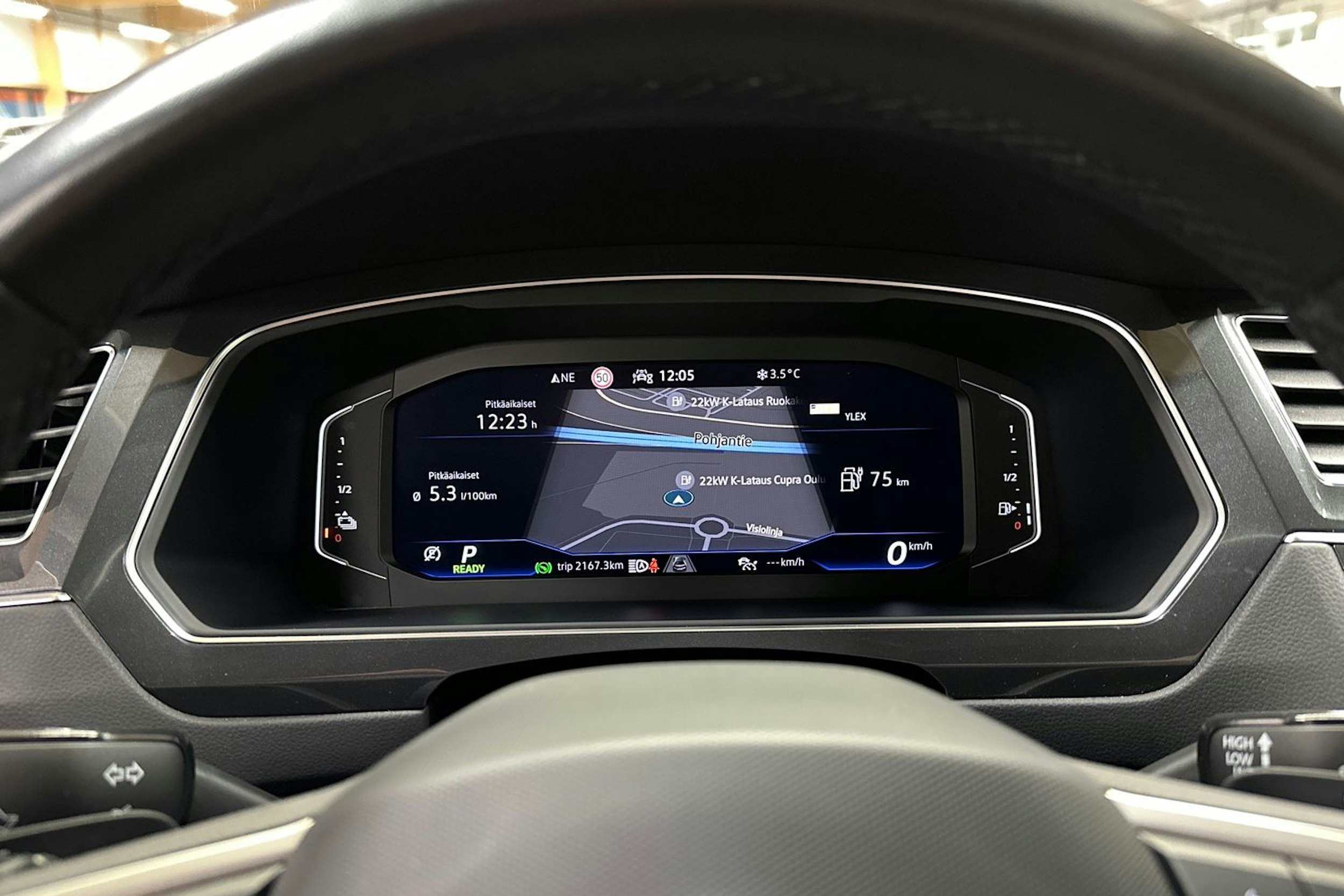 musta Volkswagen Tiguan 2022 kuva 23.