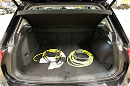 musta Volkswagen Tiguan 2022 kuva 28.