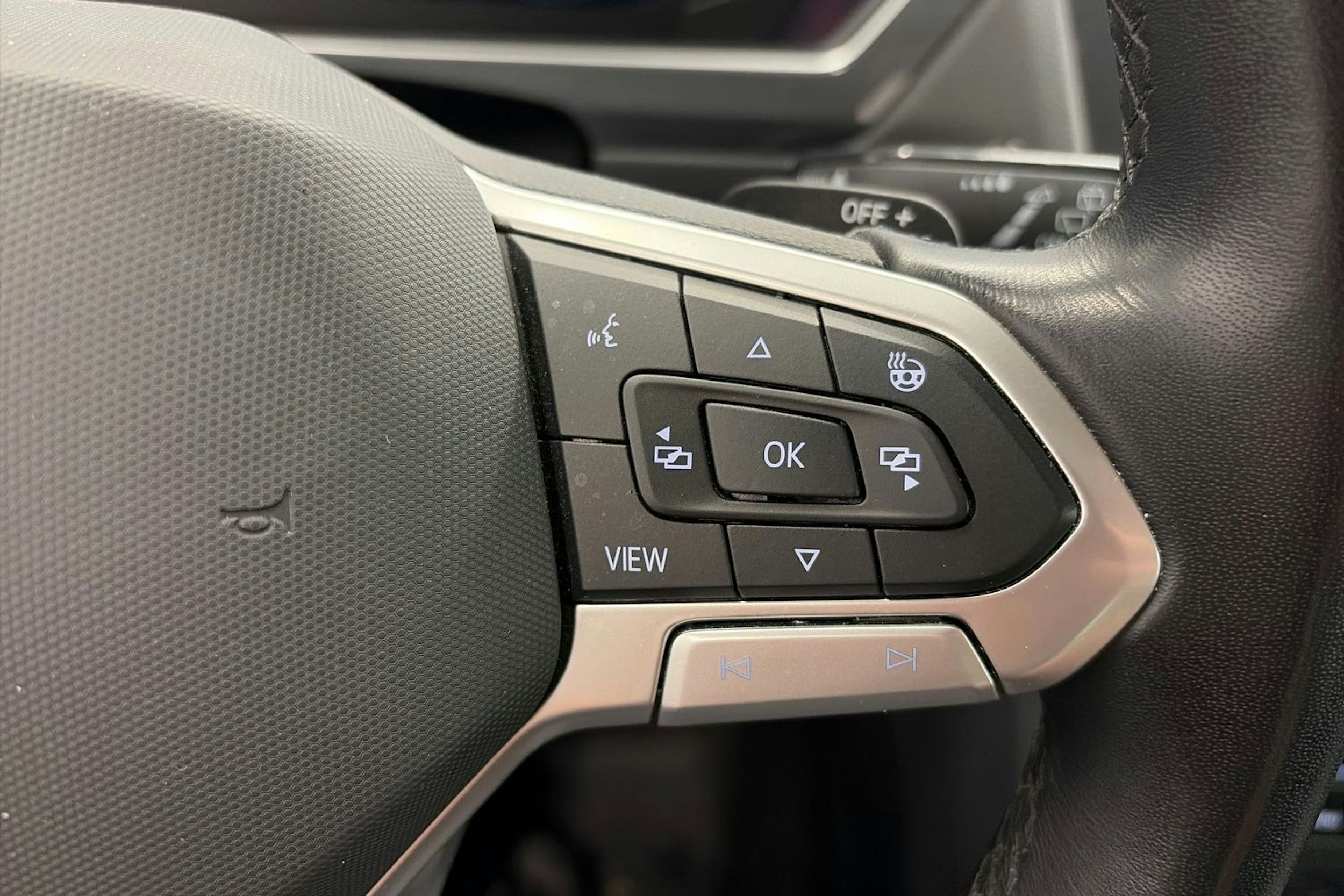 harmaa Volkswagen Tiguan 2022 kuva 22.