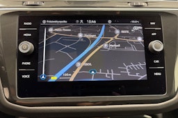 harmaa Volkswagen Tiguan 2022 kuva 23.