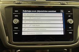 harmaa Volkswagen Tiguan 2022 kuva 27.