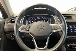 harmaa Volkswagen Tiguan 2022 kuva 16.