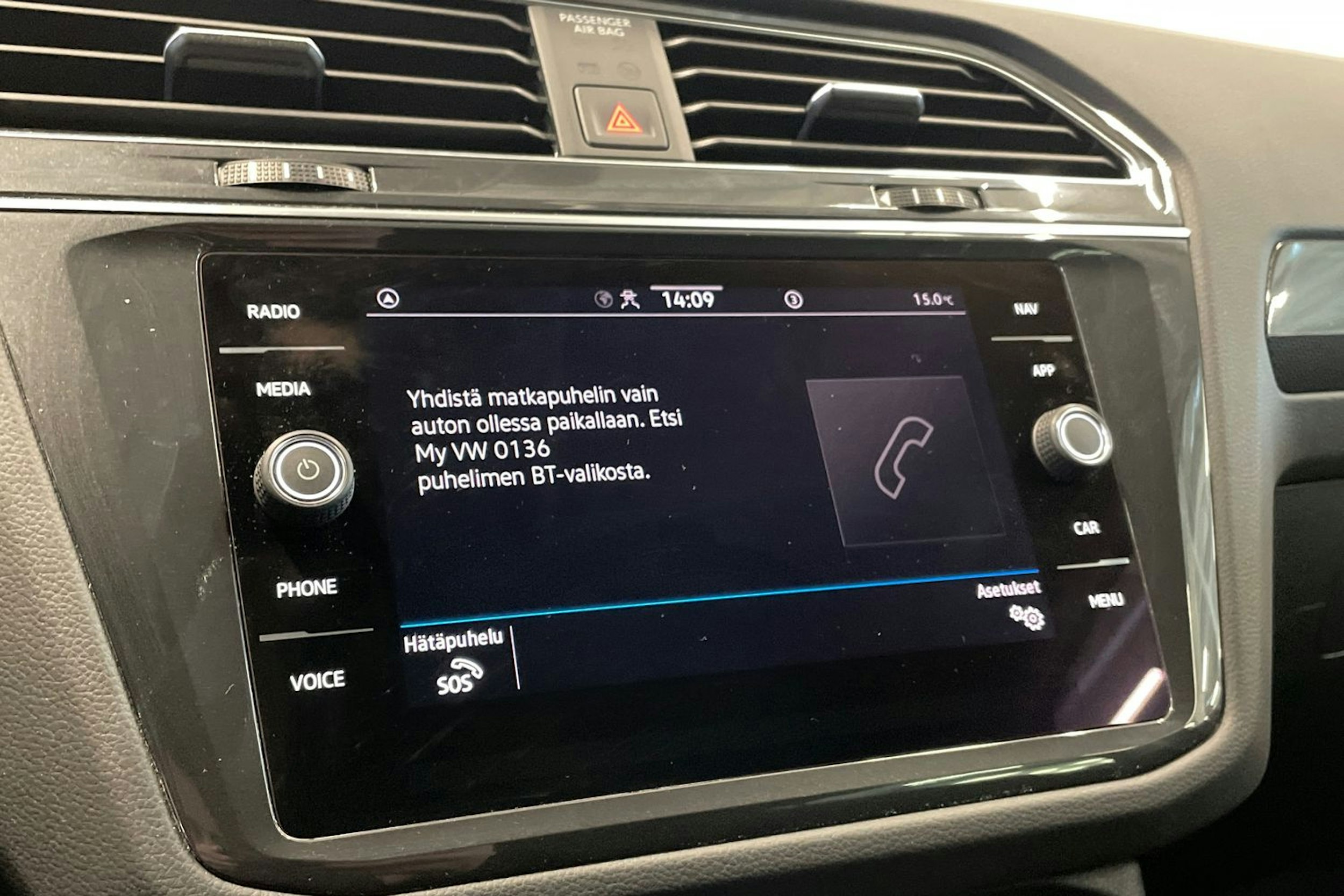 harmaa Volkswagen Tiguan 2022 kuva 25.