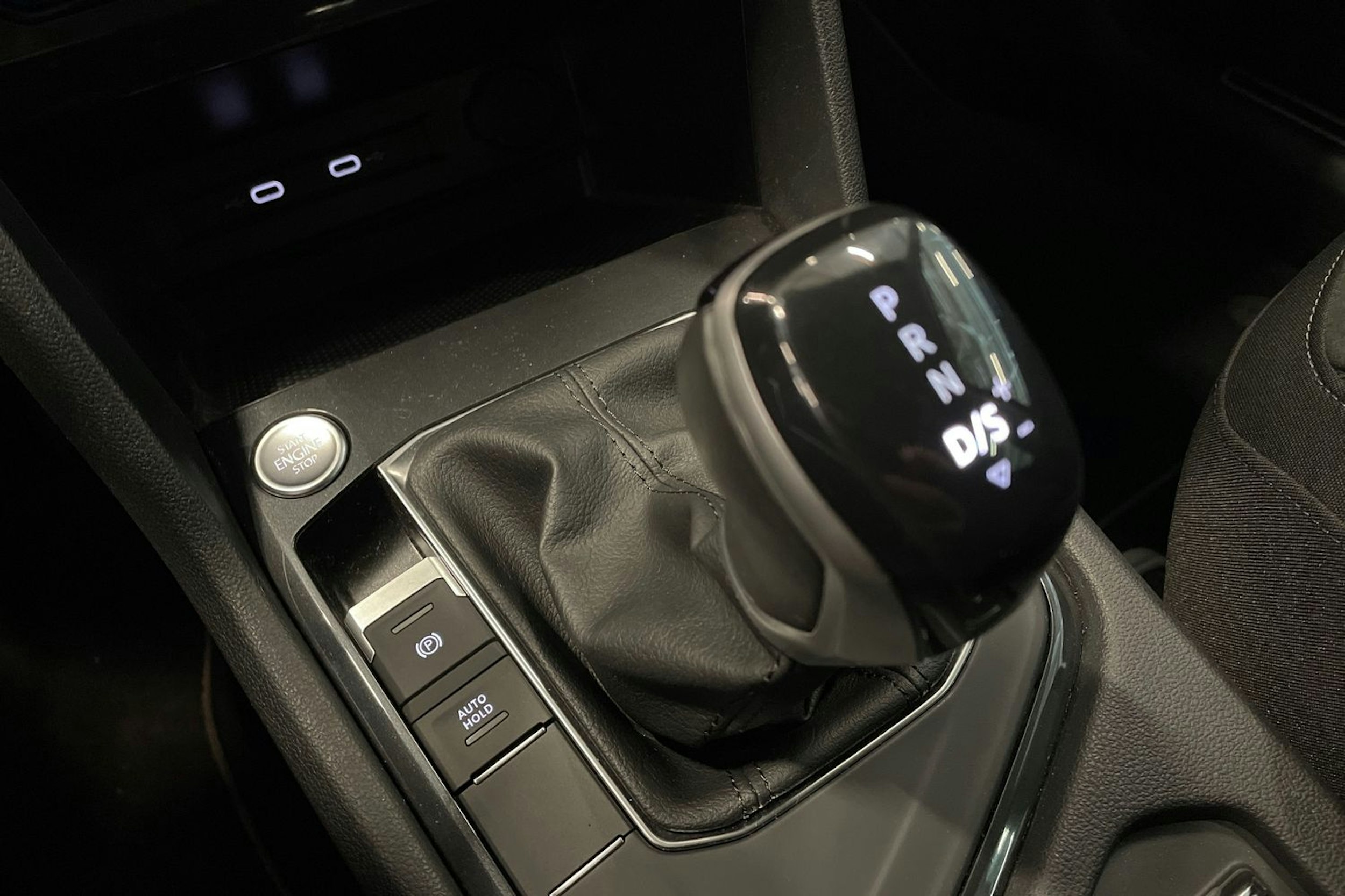 harmaa Volkswagen Tiguan 2022 kuva 31.