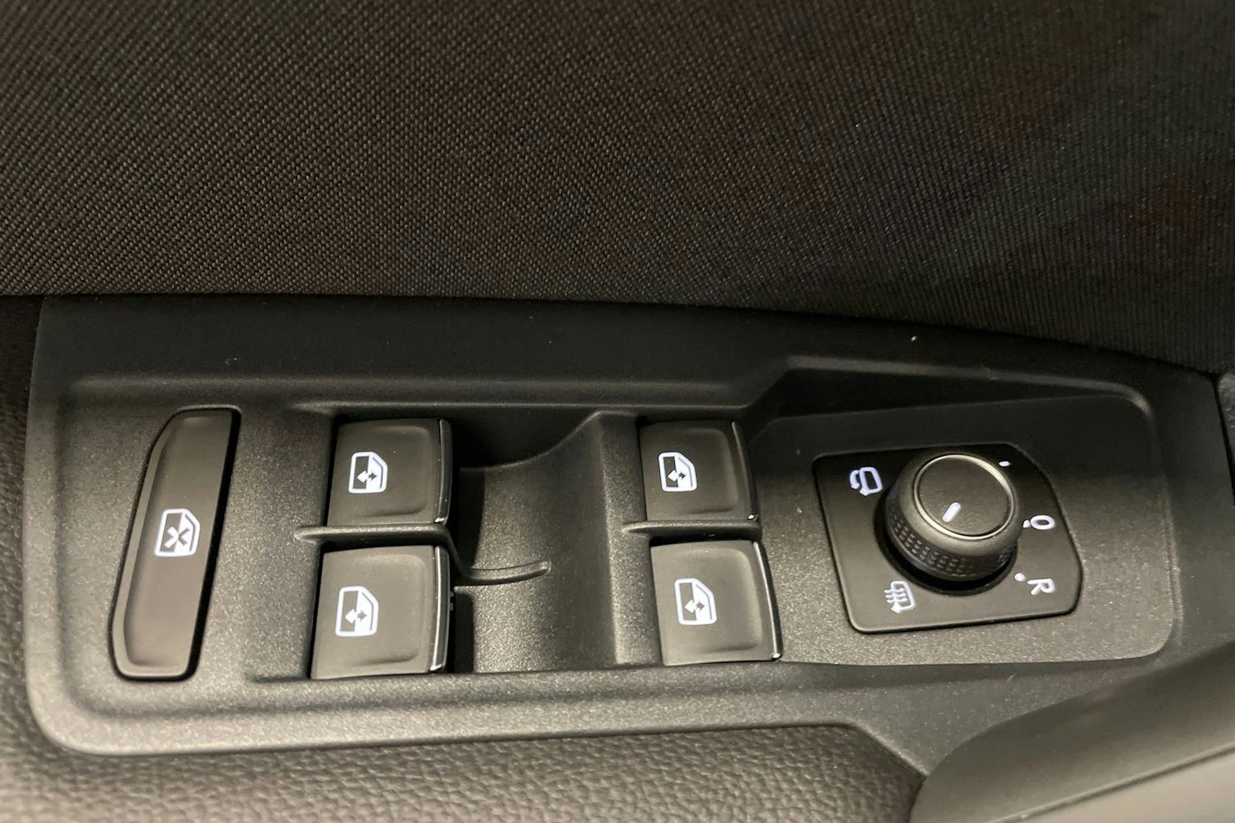 harmaa Volkswagen Tiguan 2022 kuva 34.