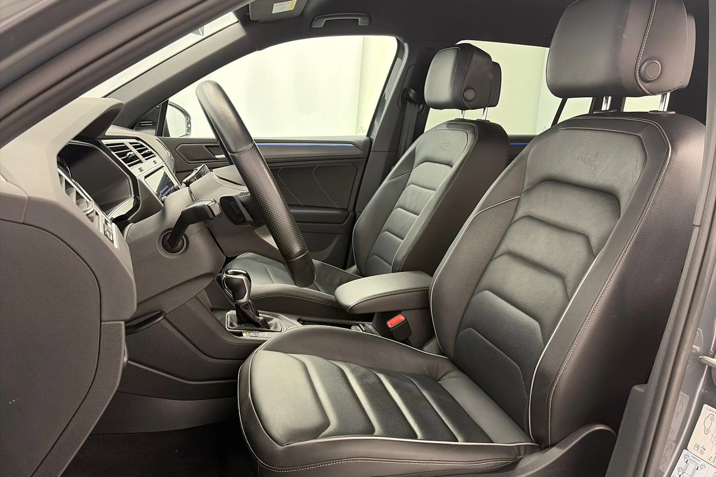 met. harmaa Volkswagen Tiguan 2022 kuva 13.