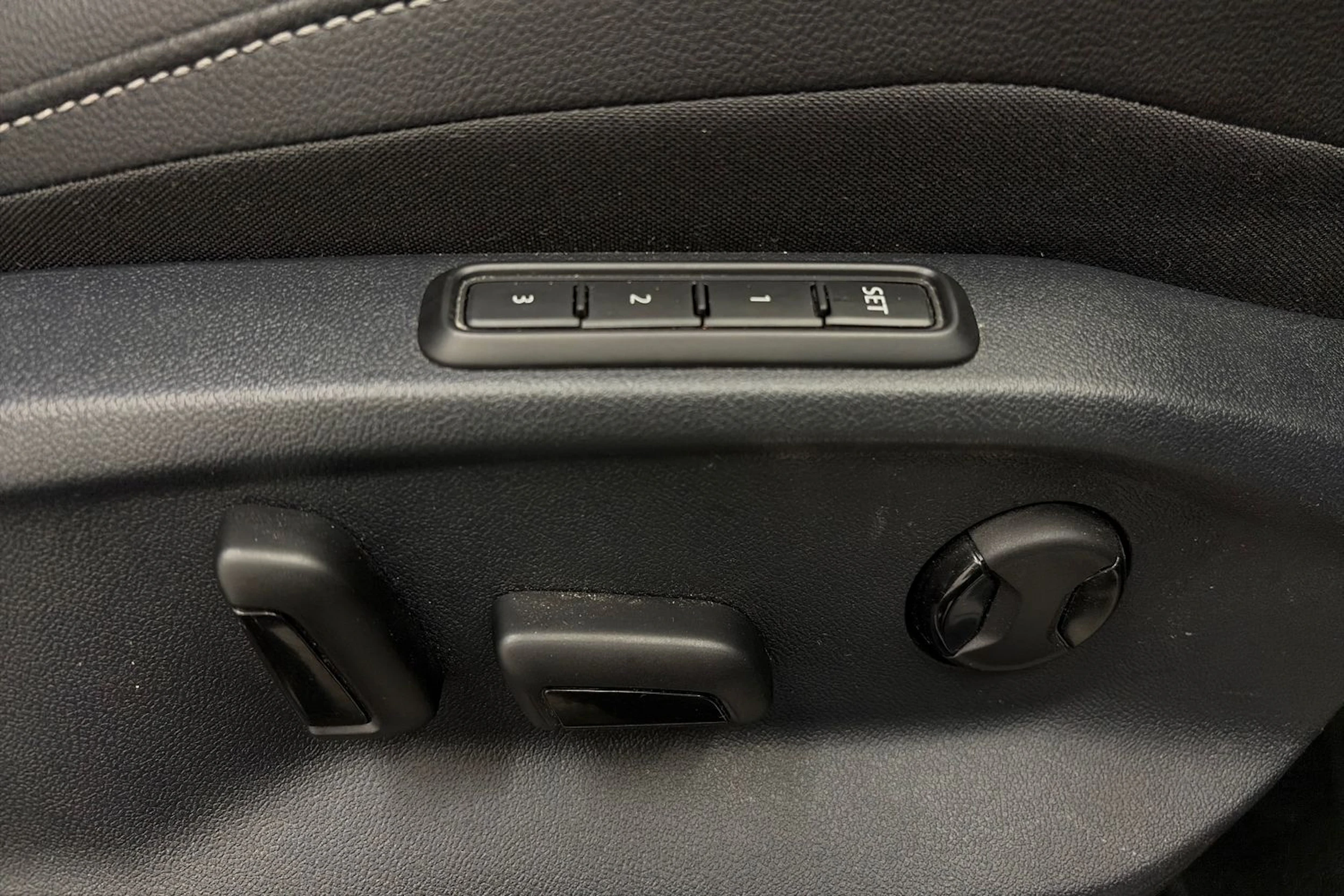 met. harmaa Volkswagen Tiguan 2022 kuva 15.