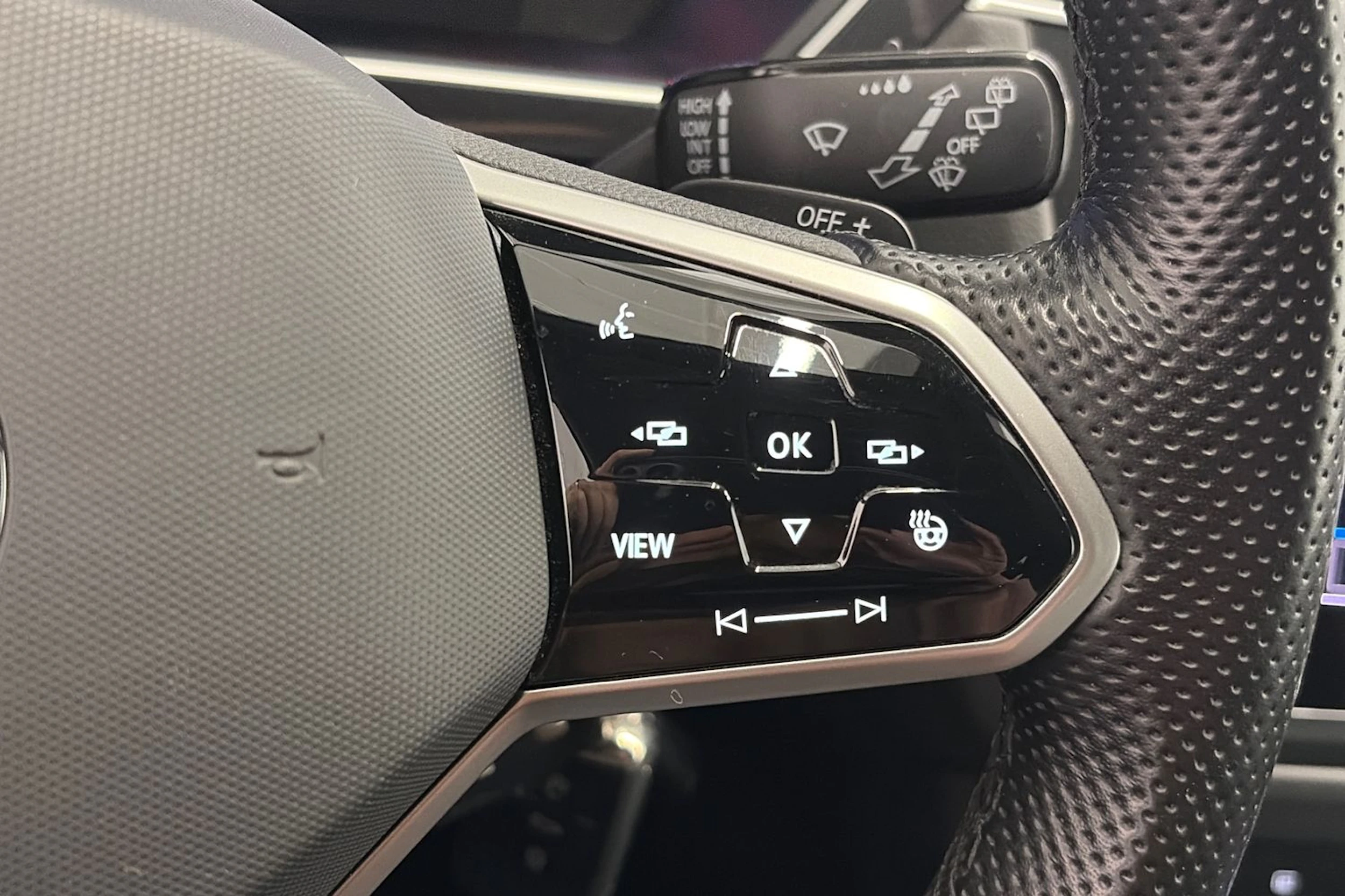 met. harmaa Volkswagen Tiguan 2022 kuva 18.