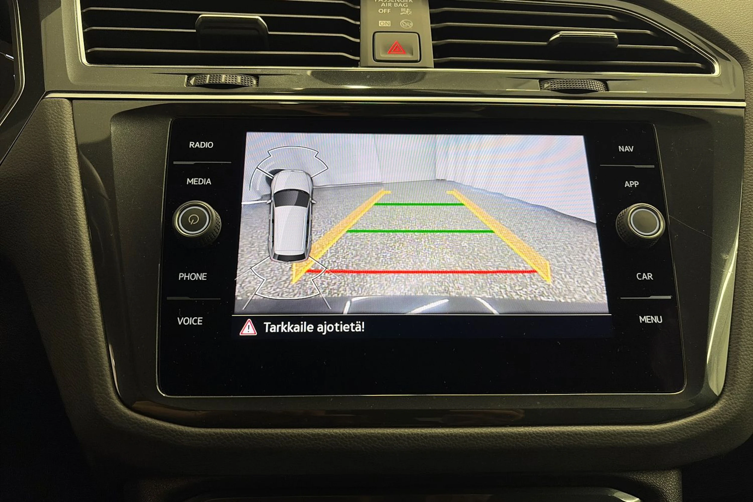 met. harmaa Volkswagen Tiguan 2022 kuva 20.