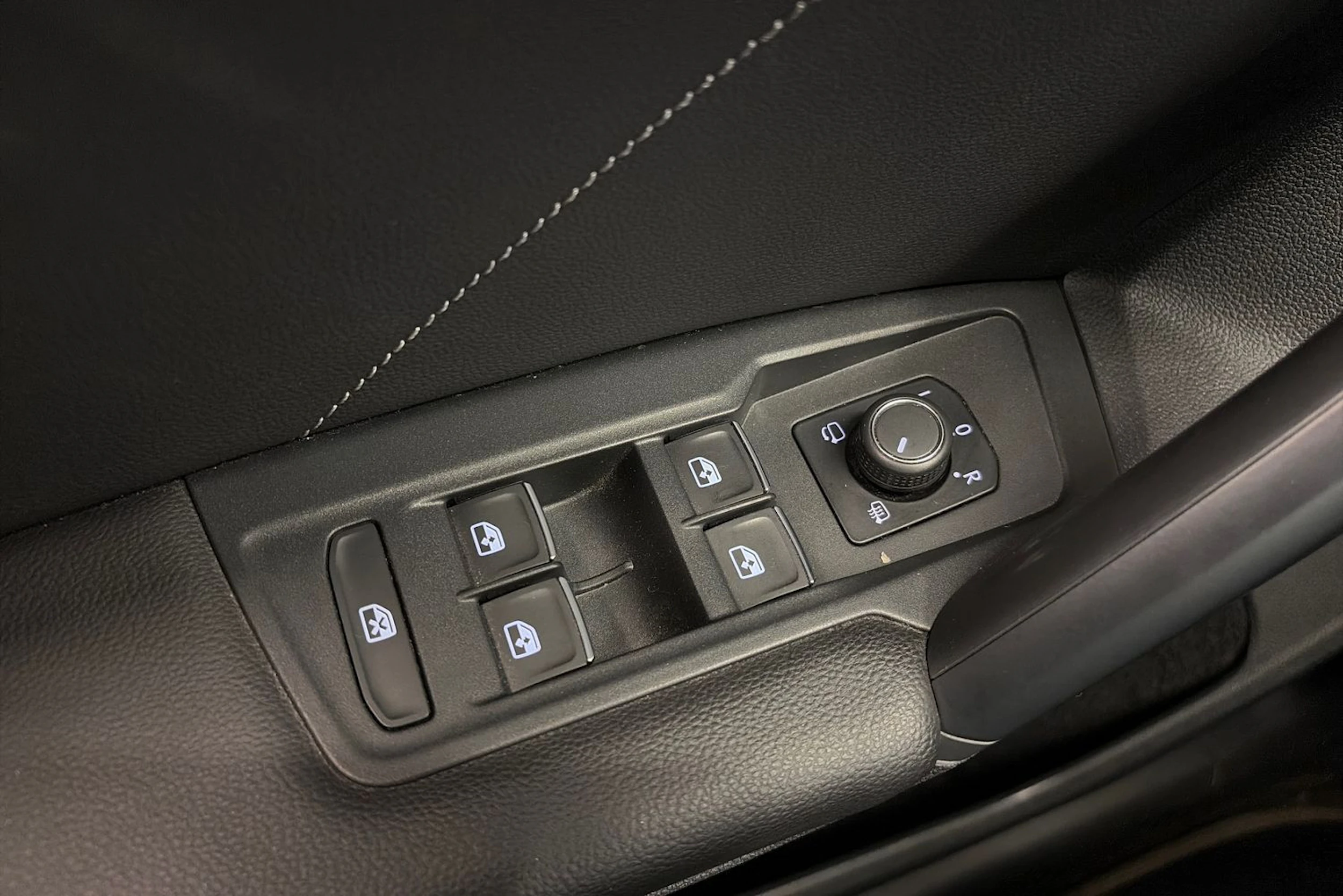 met. harmaa Volkswagen Tiguan 2022 kuva 31.