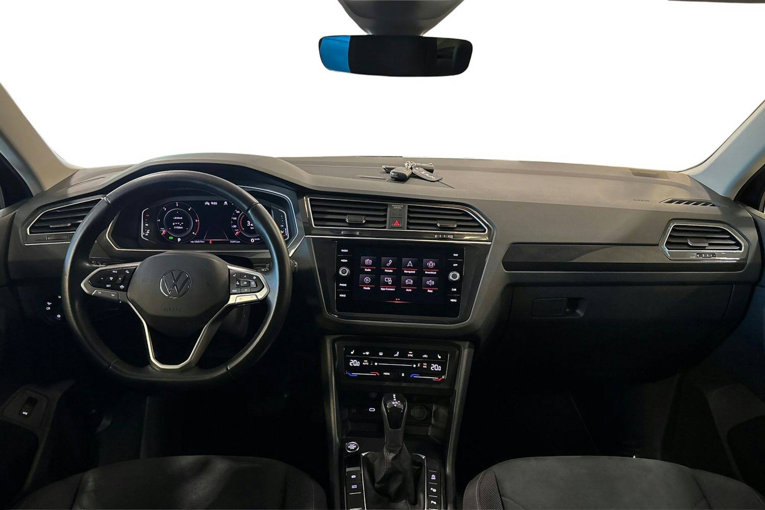 ruskea (beige) Volkswagen Tiguan 2022 kuva 9.