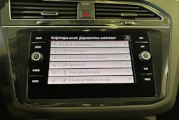 ruskea (beige) Volkswagen Tiguan 2022 kuva 23.
