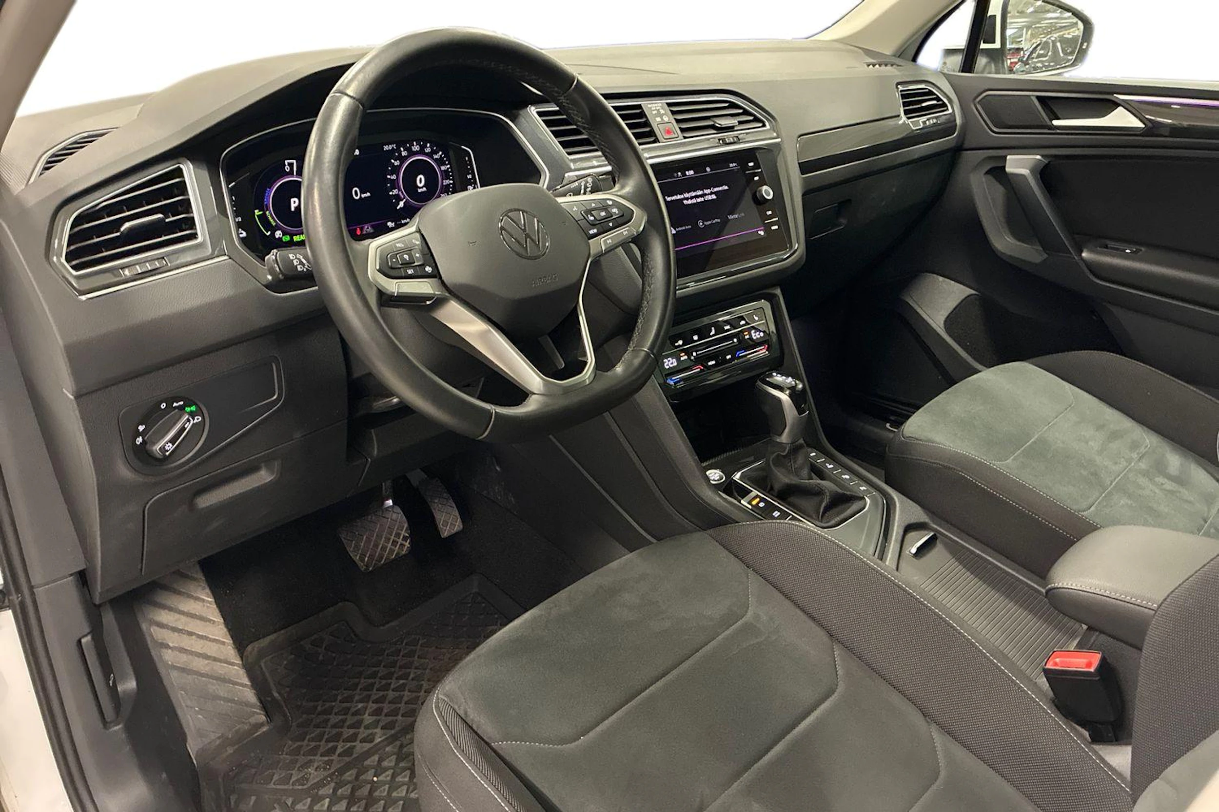 valkoinen Volkswagen Tiguan 2022 kuva 3.