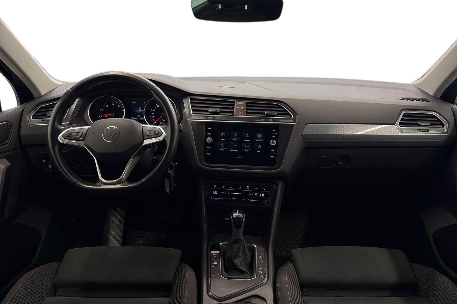 Volkswagen Tiguan 2022, photo 7/29