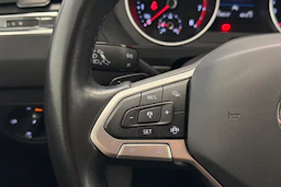 sininen Volkswagen Tiguan 2022 kuva 19.
