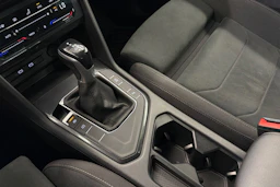 sininen Volkswagen Tiguan 2022 kuva 21.