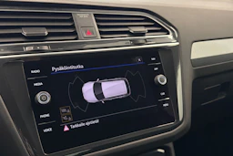 sininen Volkswagen Tiguan 2022 kuva 27.