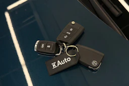 sininen Volkswagen Tiguan 2022 kuva 29.