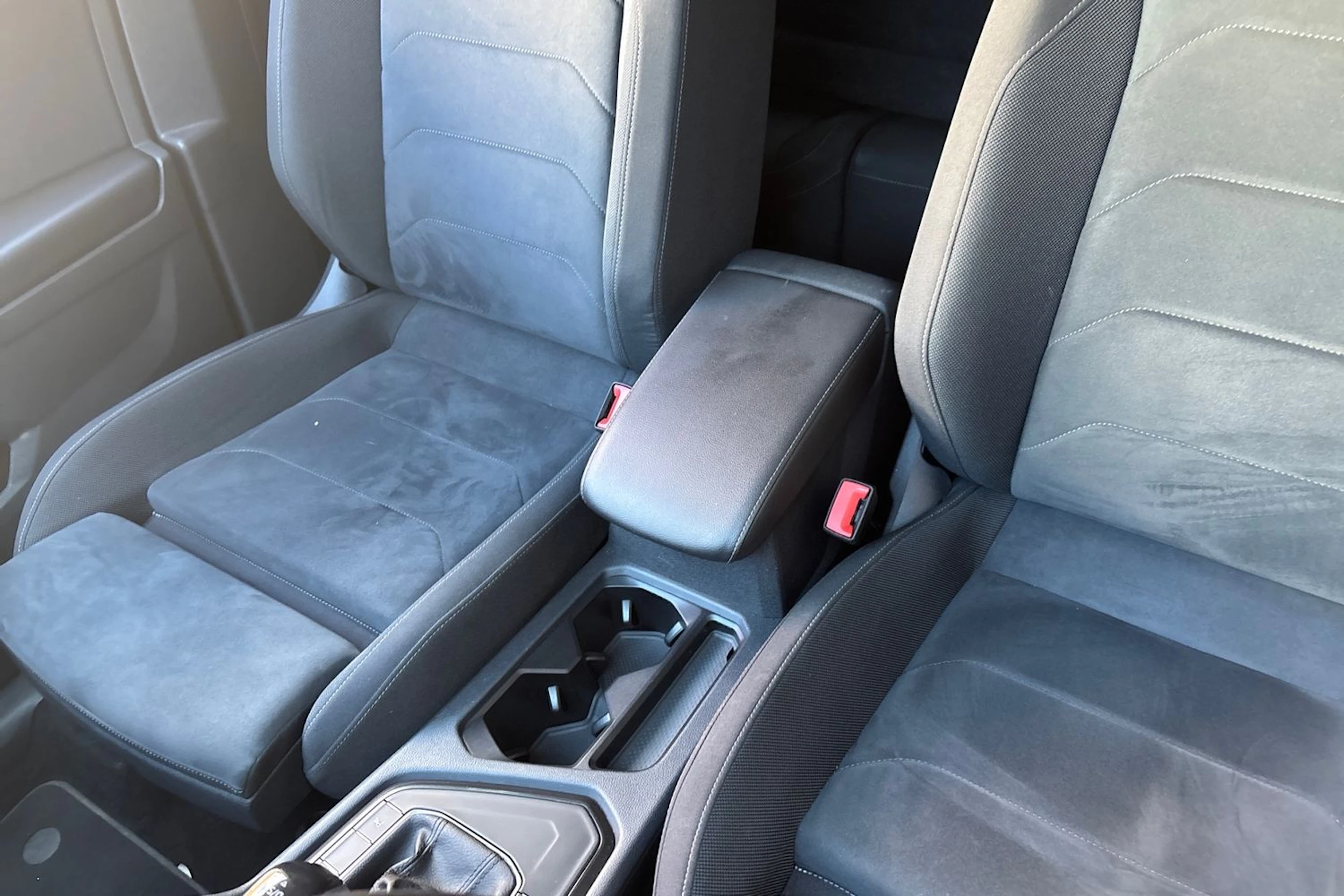 valkoinen Volkswagen Tiguan 2022 kuva 31.