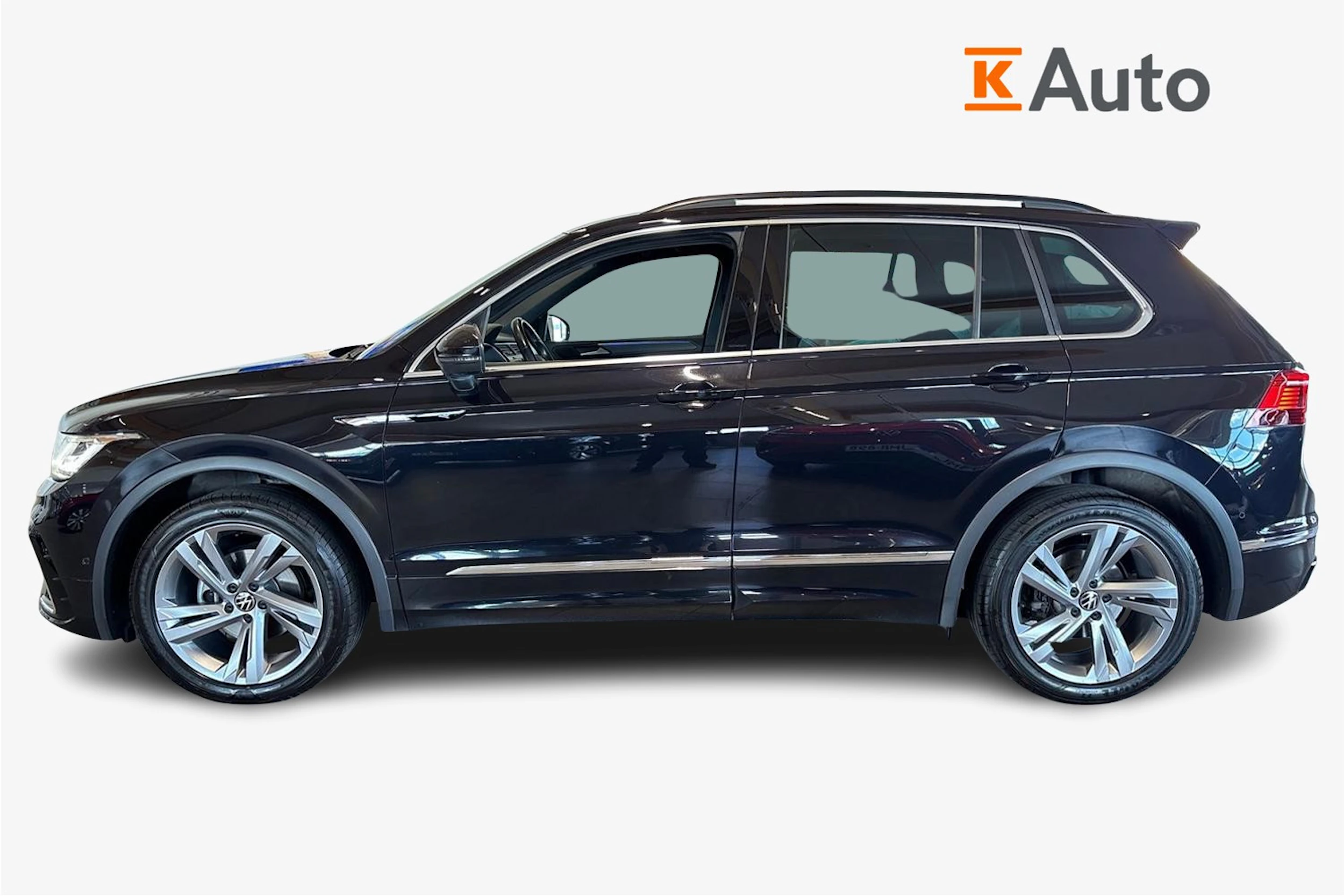 Musta Volkswagen Tiguan 2022 kuva 5.