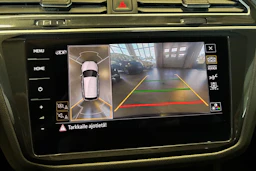 Musta Volkswagen Tiguan 2022 kuva 13.