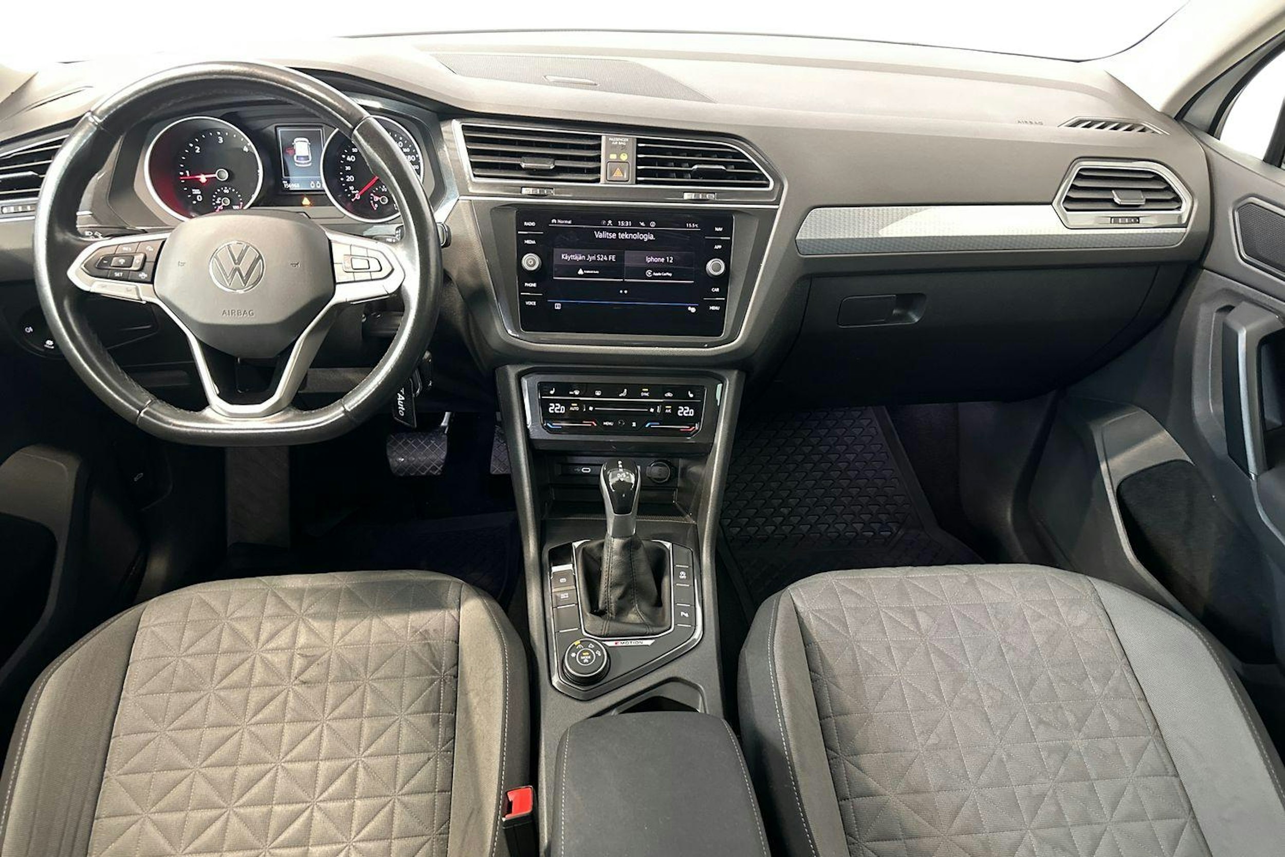 valkoinen Volkswagen Tiguan 2022 kuva 9.