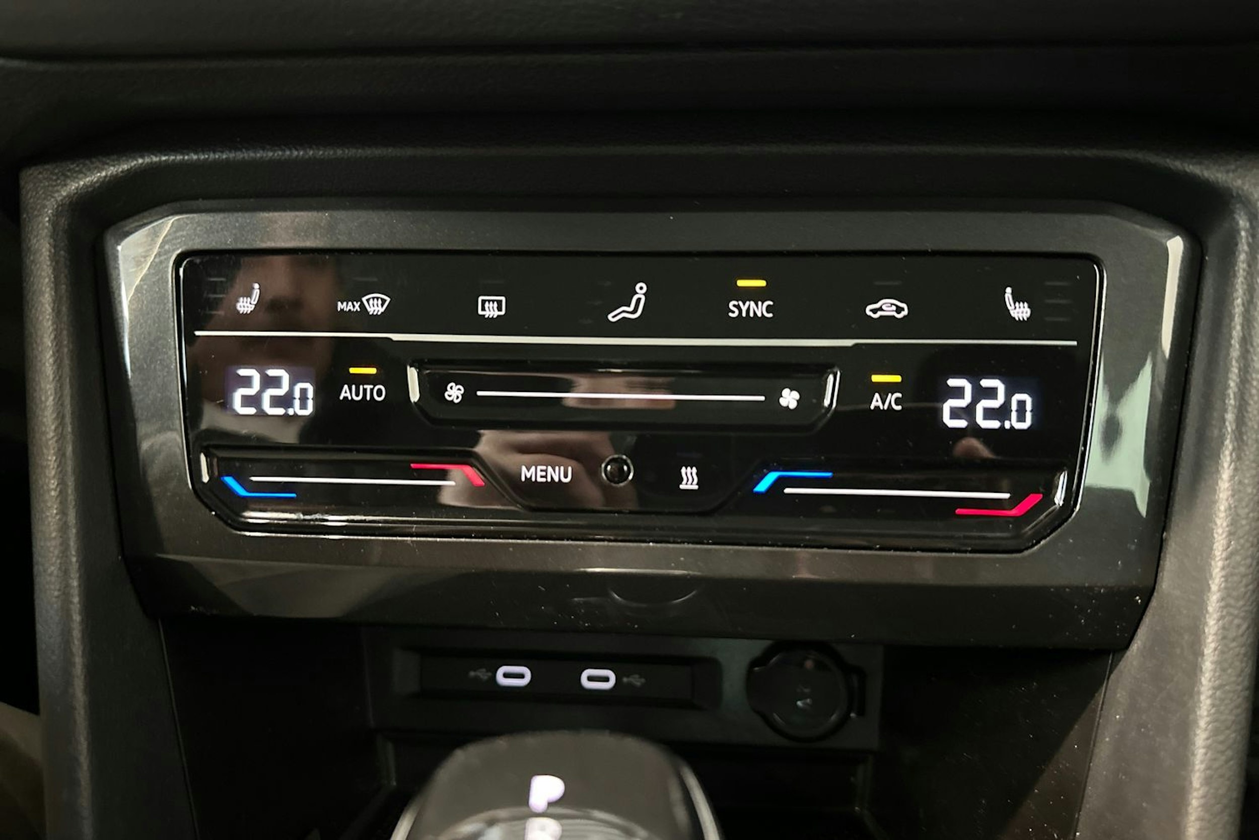 valkoinen Volkswagen Tiguan 2022 kuva 17.