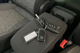 valkoinen Volkswagen Tiguan 2022 kuva 25.