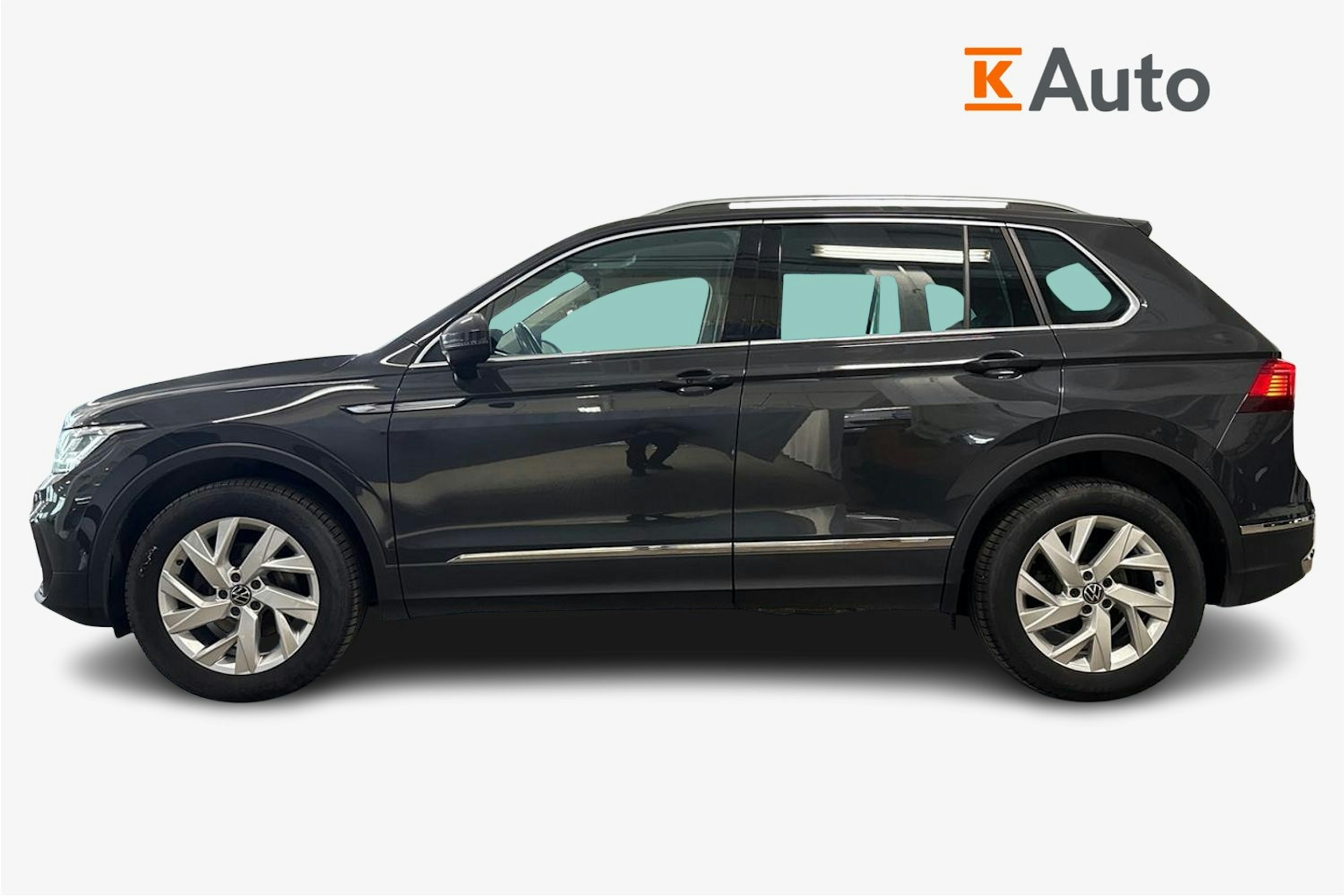 harmaa Volkswagen Tiguan 2022 kuva 6.