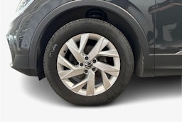 harmaa Volkswagen Tiguan 2022 kuva 11.