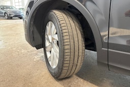 harmaa Volkswagen Tiguan 2022 kuva 13.