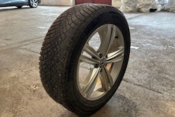 harmaa Volkswagen Tiguan 2022 kuva 15.