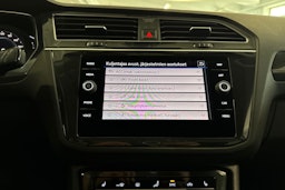 harmaa Volkswagen Tiguan 2022 kuva 27.