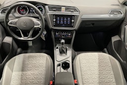 harmaa Volkswagen Tiguan 2022 kuva 9.