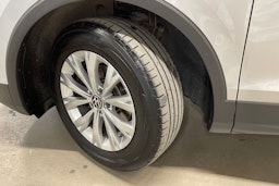harmaa Volkswagen Tiguan 2022 kuva 13.