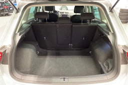 harmaa Volkswagen Tiguan 2022 kuva 14.
