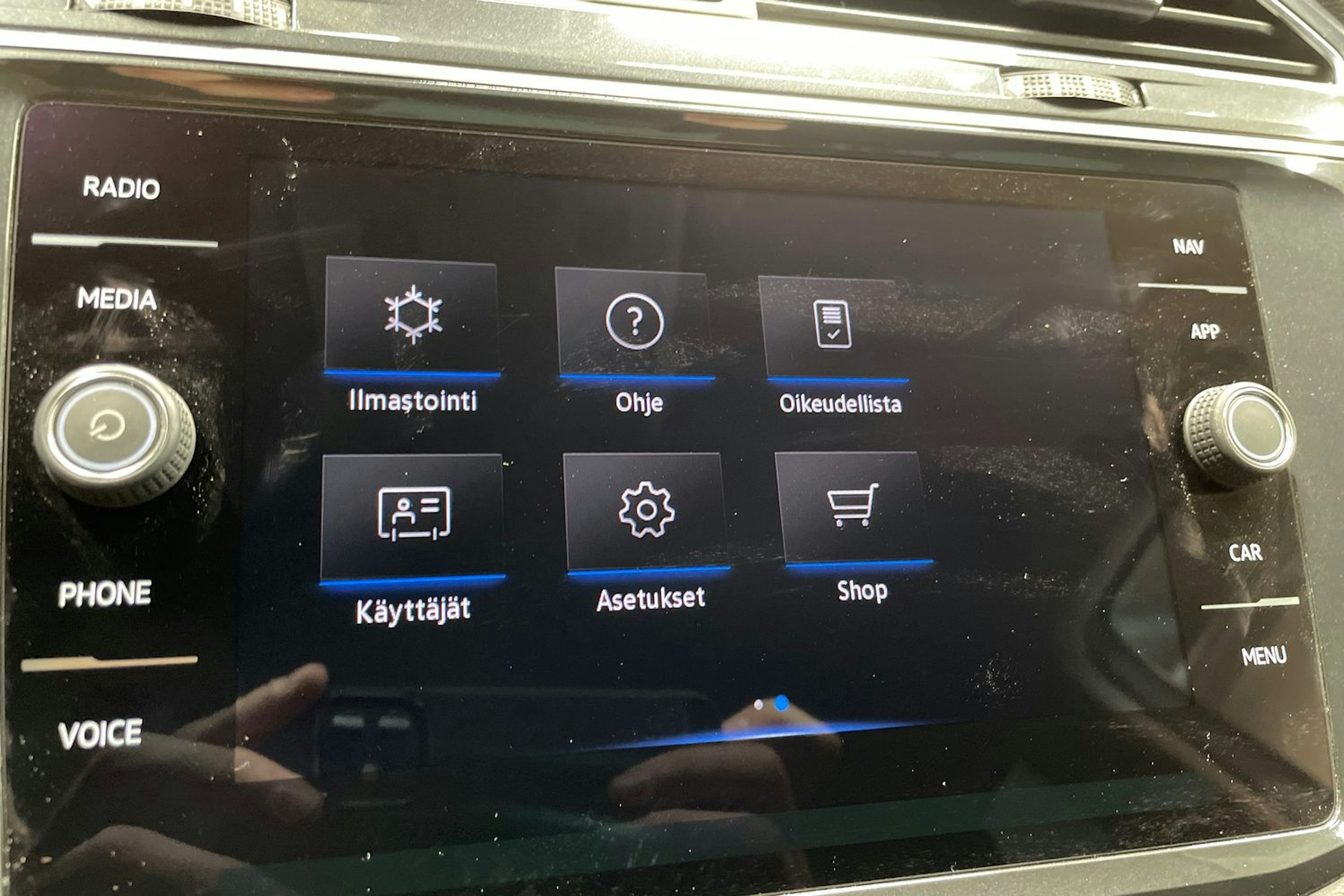 harmaa Volkswagen Tiguan 2022 kuva 17.