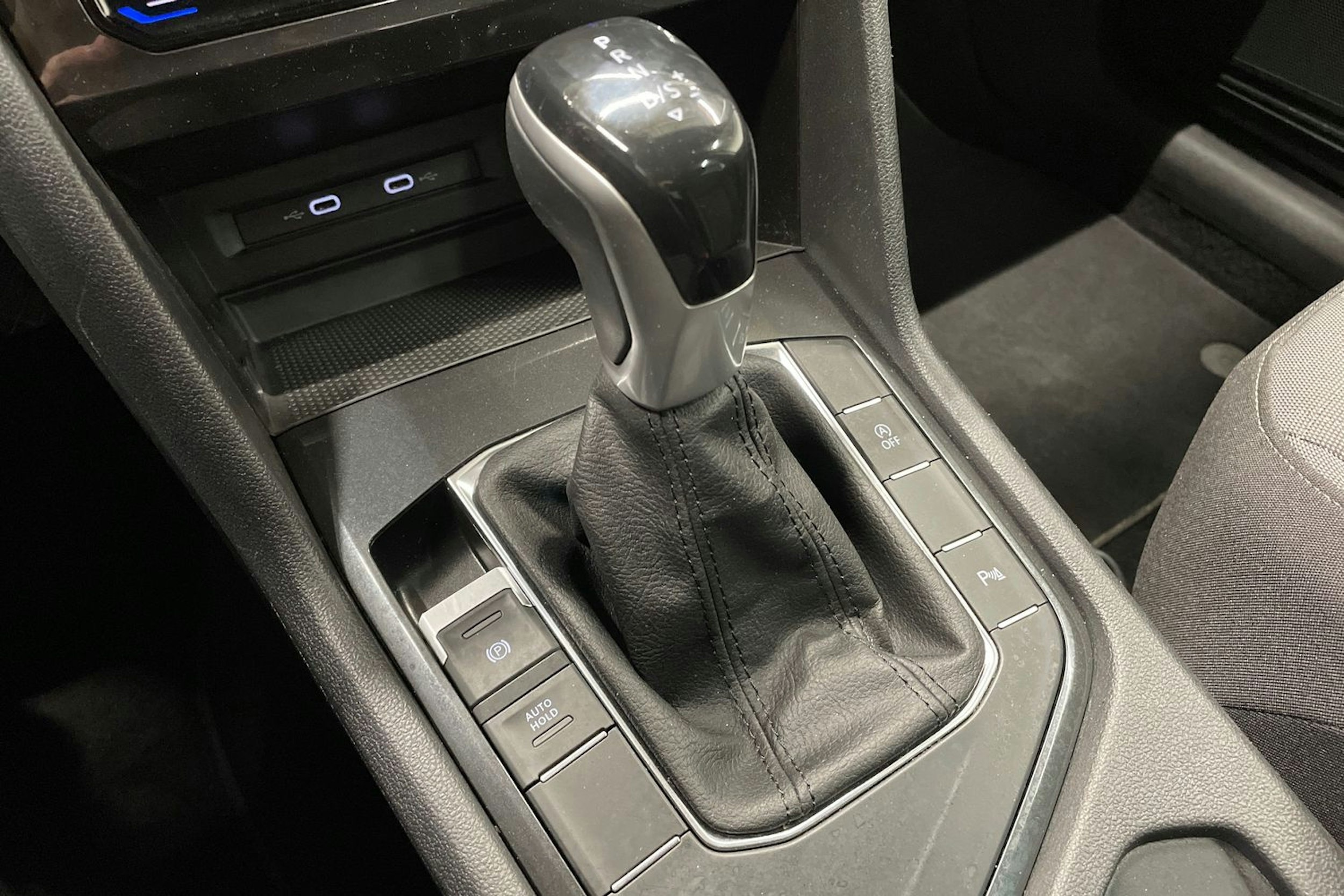 harmaa Volkswagen Tiguan 2022 kuva 21.