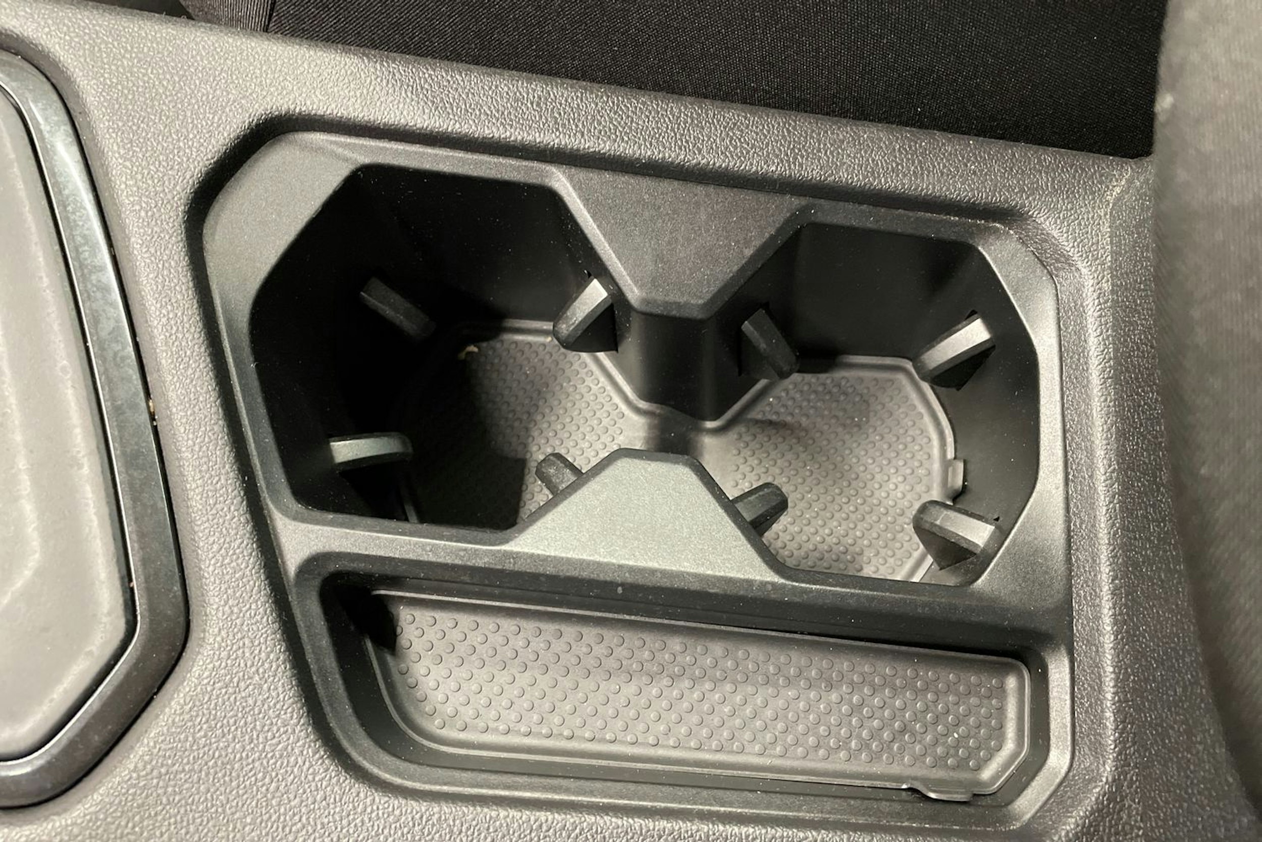harmaa Volkswagen Tiguan 2022 kuva 22.