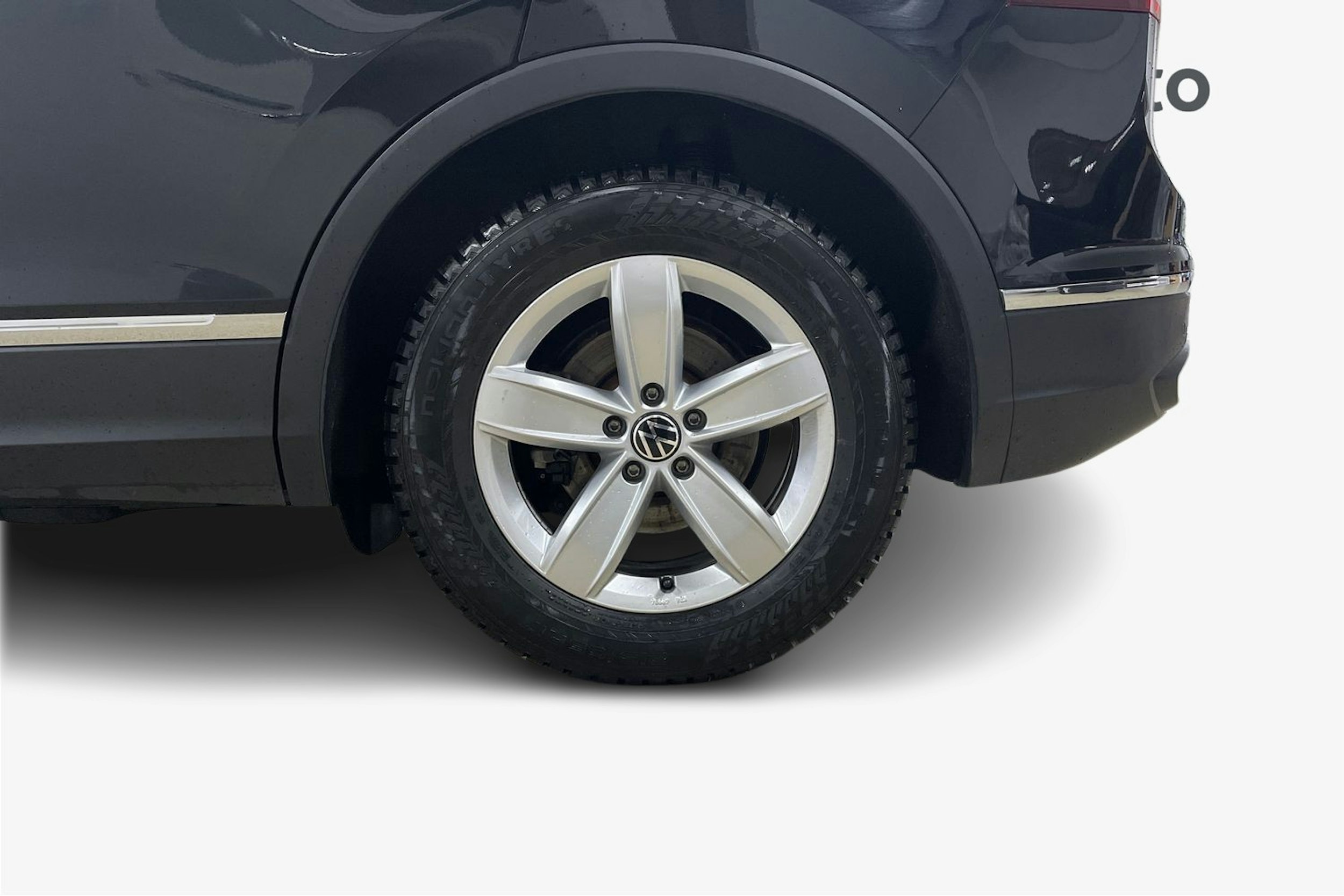 musta Volkswagen Tiguan 2022 kuva 11.
