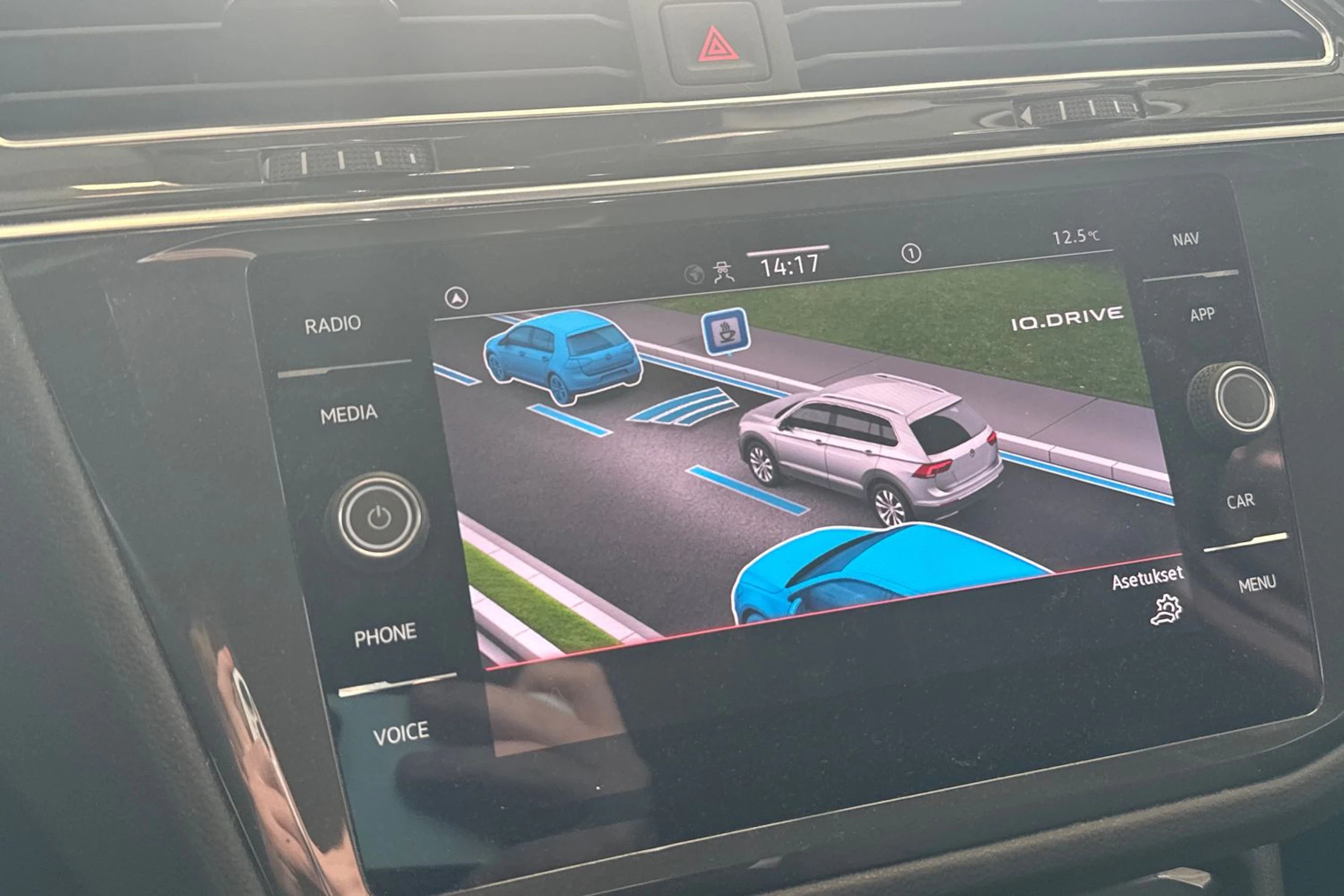 valkoinen Volkswagen Tiguan 2022 kuva 6.