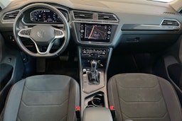 harmaa Volkswagen Tiguan 2022 kuva 9.