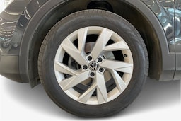 harmaa Volkswagen Tiguan 2022 kuva 11.