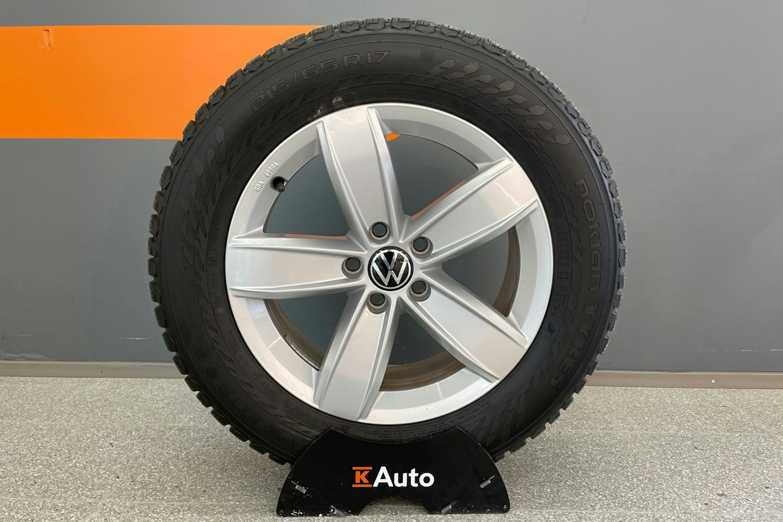 harmaa Volkswagen Tiguan 2022 kuva 13.