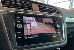 harmaa Volkswagen Tiguan 2022 kuva 22.